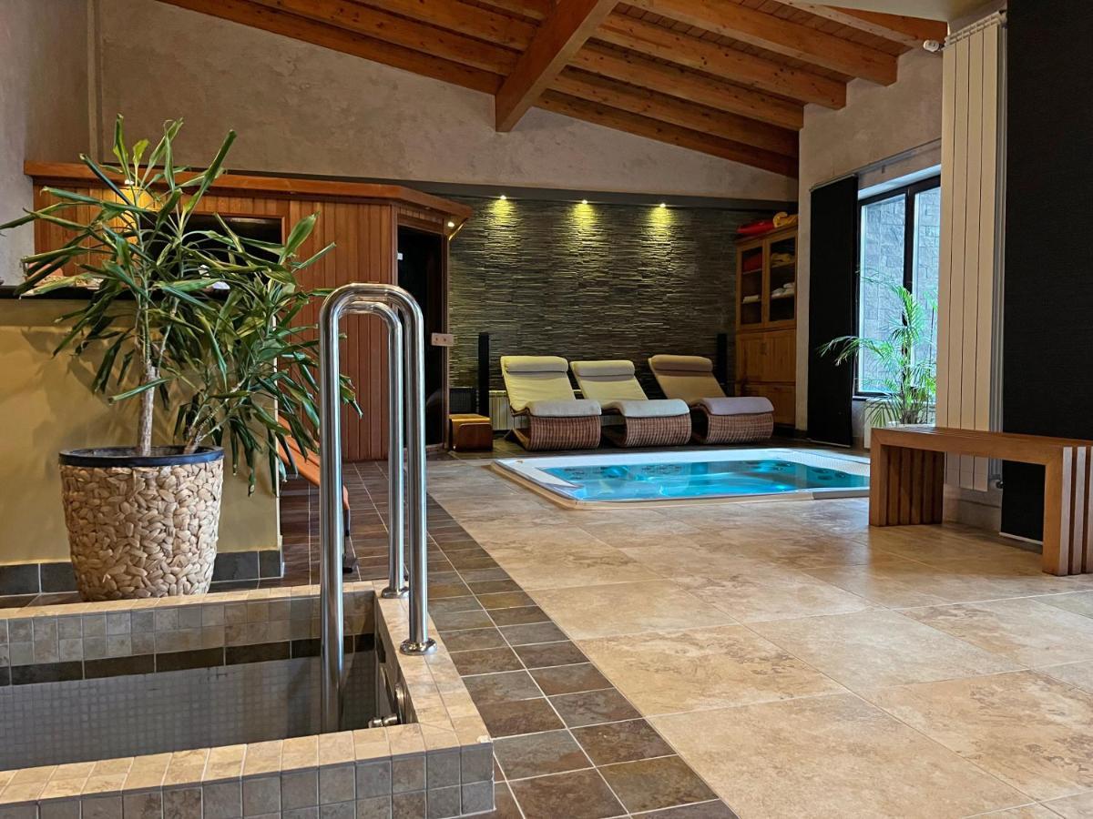 Bazalt Wellness Villa Harghita-Bai Exterior photo
